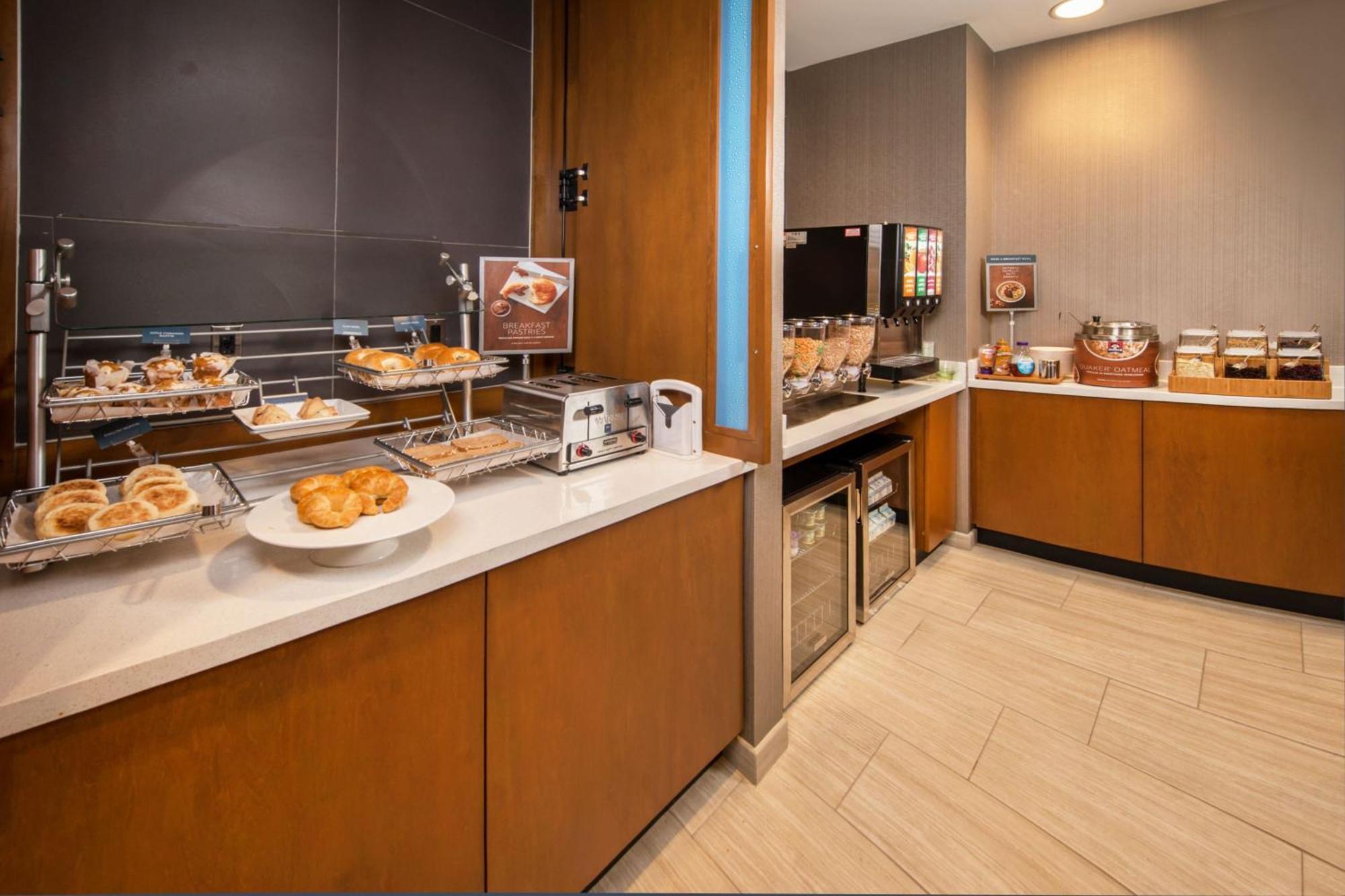 Springhill Suites By Marriott Gainesville Haymarket Bagian luar foto