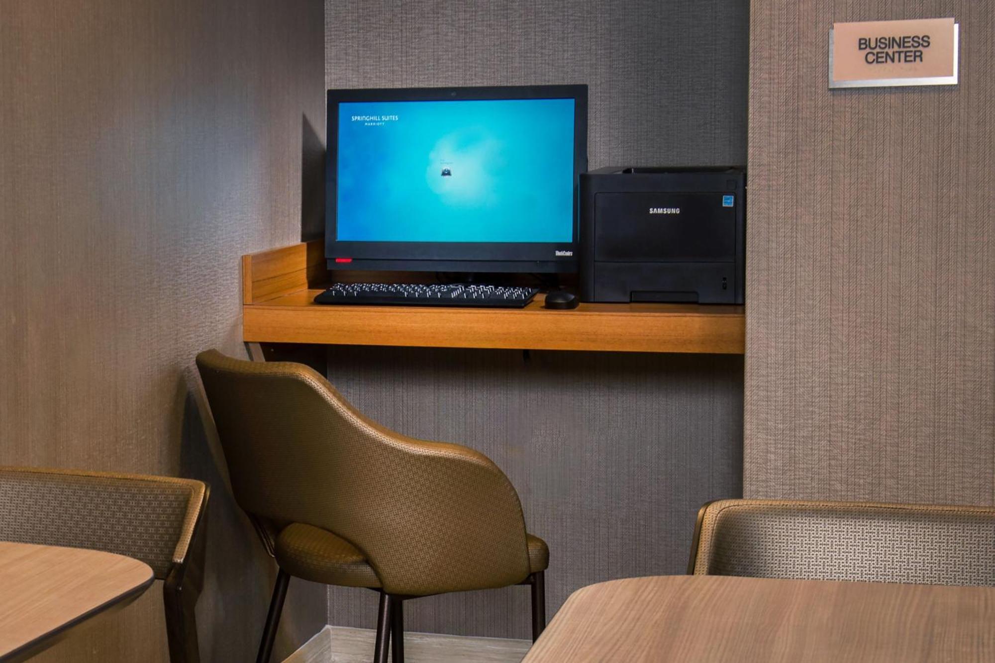Springhill Suites By Marriott Gainesville Haymarket Bagian luar foto