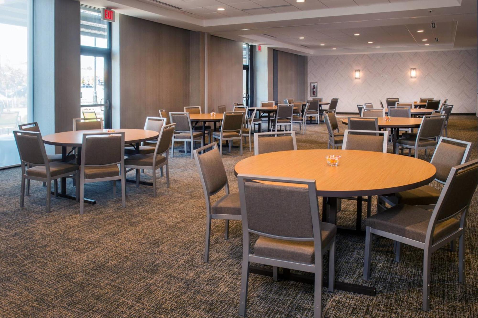 Springhill Suites By Marriott Gainesville Haymarket Bagian luar foto